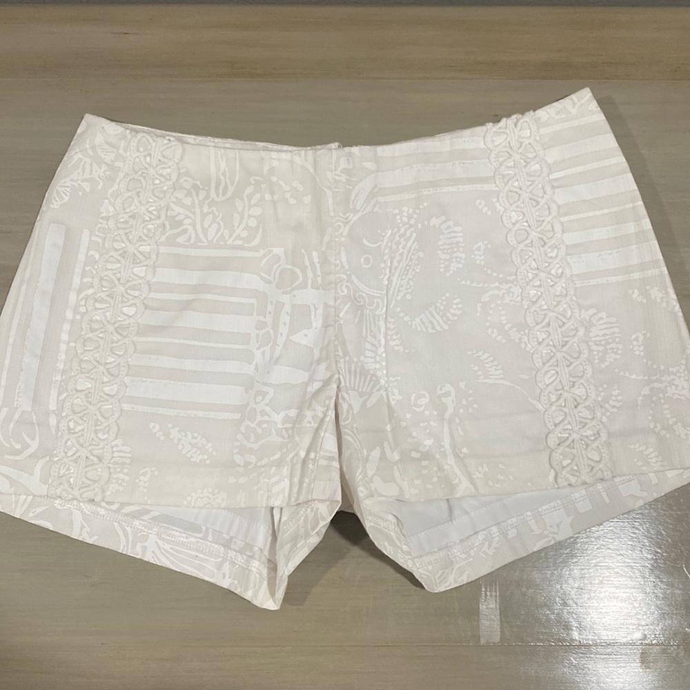 Lilly Pulitzer white shorts